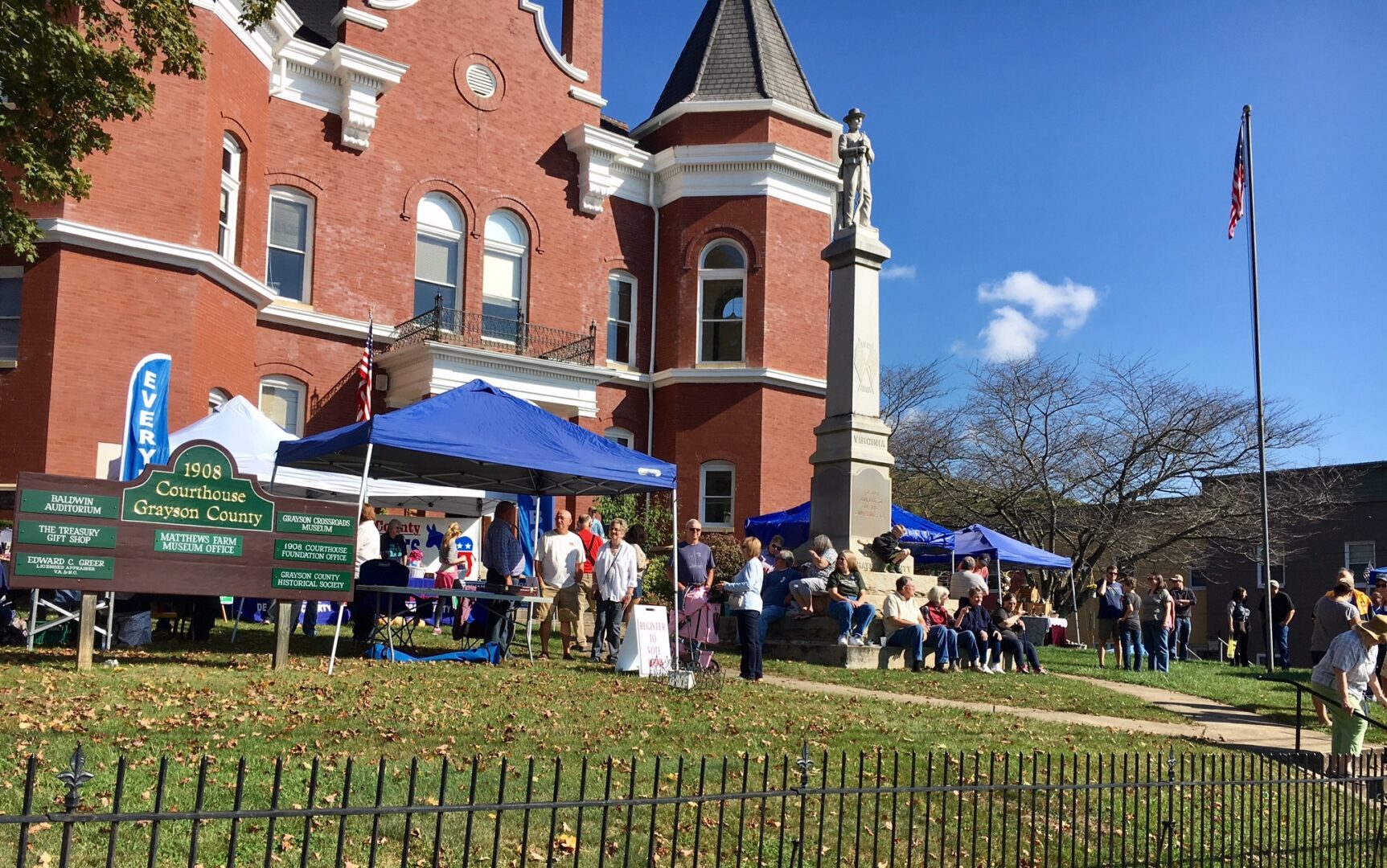 Fall Foliage and Grand Privy Race