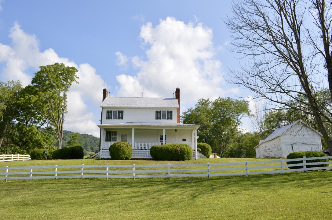 Meadowview Farmhouse